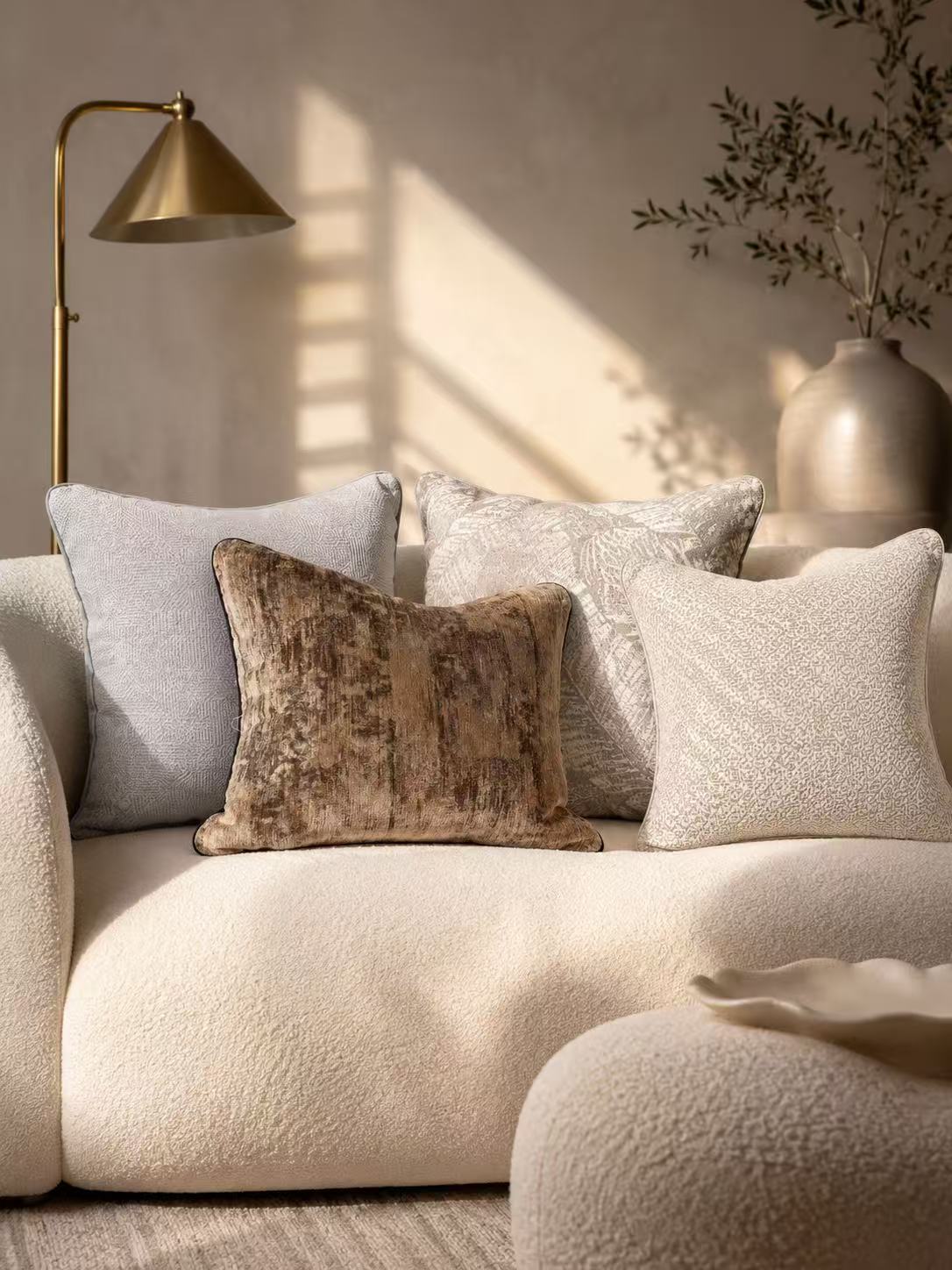 European Style Jacquard Pillow Cover — Soft Velvet Cushion Case